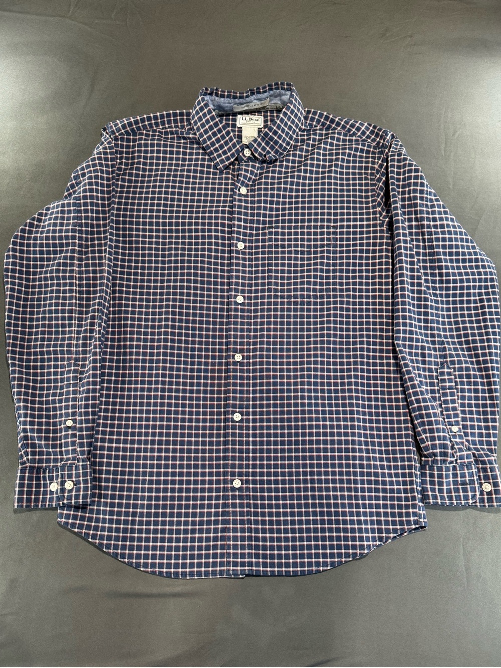 L.L.Bean Men’s Medium Slightly Fitted CoolMax Plaid Button Down Shirt Navy